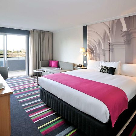 Mercure Melbourne Treasury Gardens מראה חיצוני תמונה