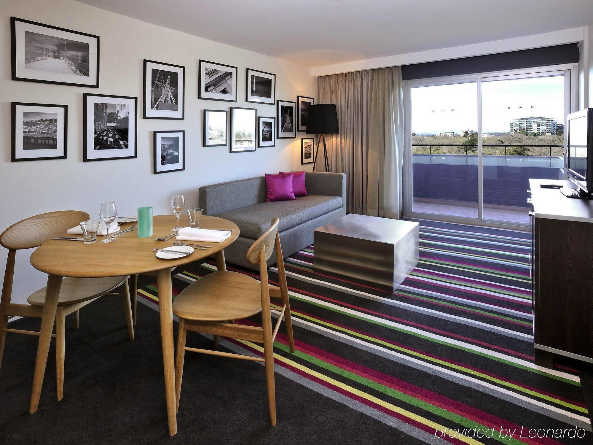 Mercure Melbourne Treasury Gardens מראה חיצוני תמונה